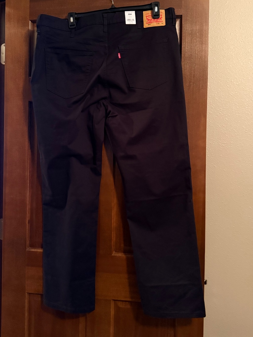 Men’s Levi's 541 Athletic Taper Jeans 42/32 - Picture 2 of 3